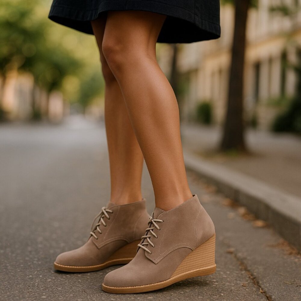J JILL Chukka Wedge Boots 9.5 Ankle Booties Tan Suede Lace Up Oxfords Wedges - Picture 13 of 13
